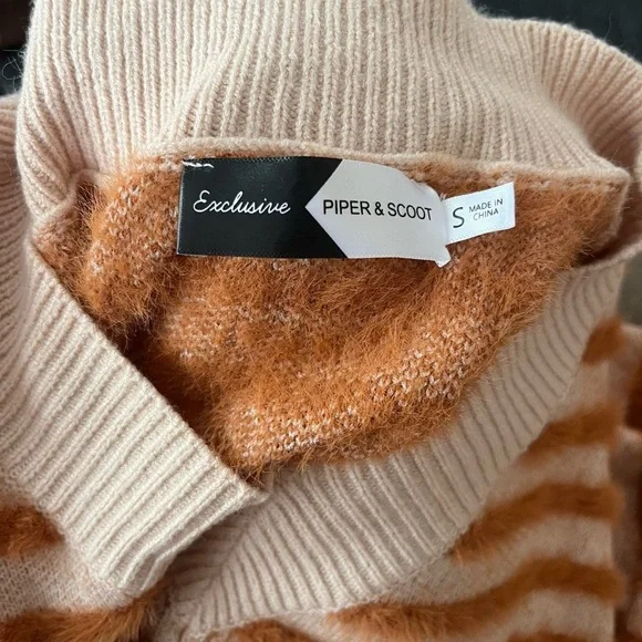 Cozy Striped V-Neck Sweater - Orange and Cream - Picture 4 of 4